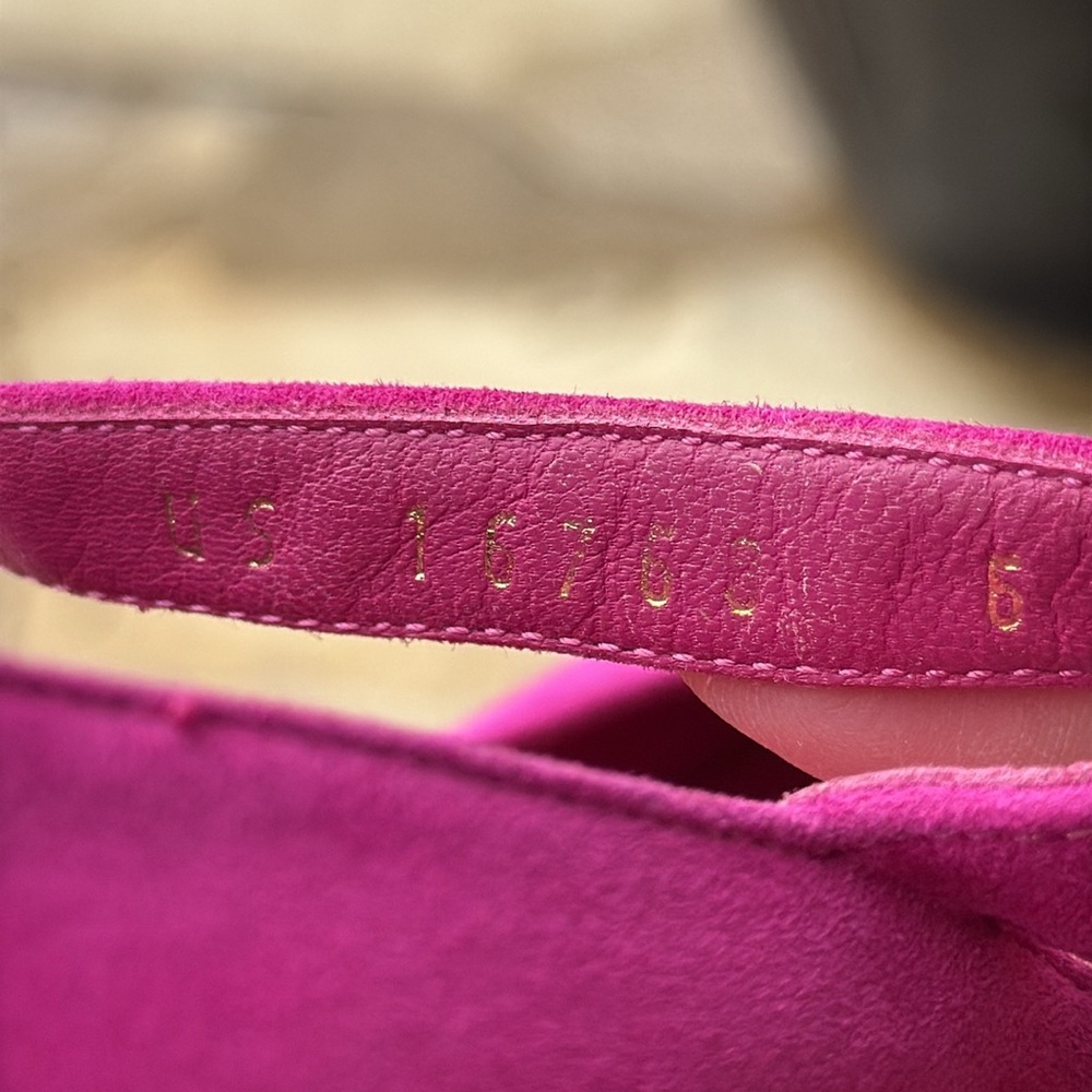Salvatore Ferragamo Ortensia 55 Suede Pumps - Picture 16 of 16